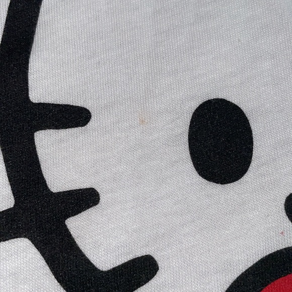 Hello Kitty T-shirt - Picture 8 of 8